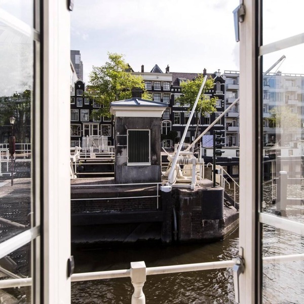 SWEETS - Amstelschutsluis