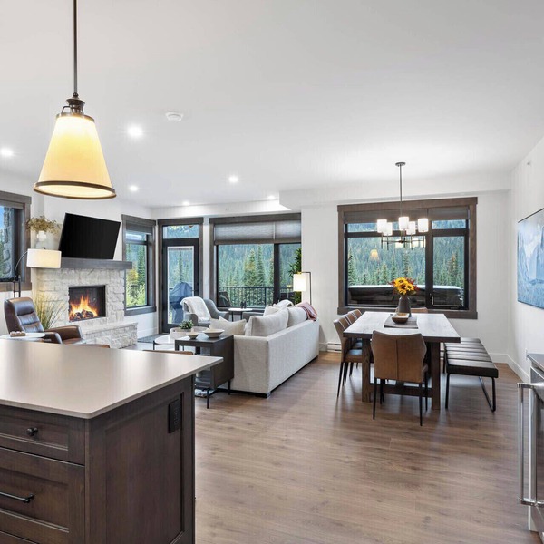 Switchback Creek Two - 12 : Stunning, New 3BDRM/2BATH Townhome. Private H/T.