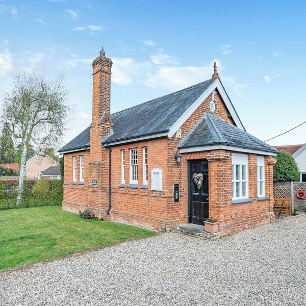 Sympathetically stunning restored property.