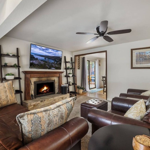 Tahoe Retreat | Yard, BBQ & Hot Tub | Sleeps 6