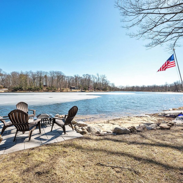 Take a break and unwind at Plymouth Lakefront Retreat with a Hot Tub