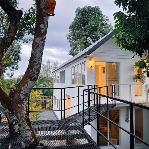 Takua Pa Home - Kick back & relax in this calm, stylish private villa.