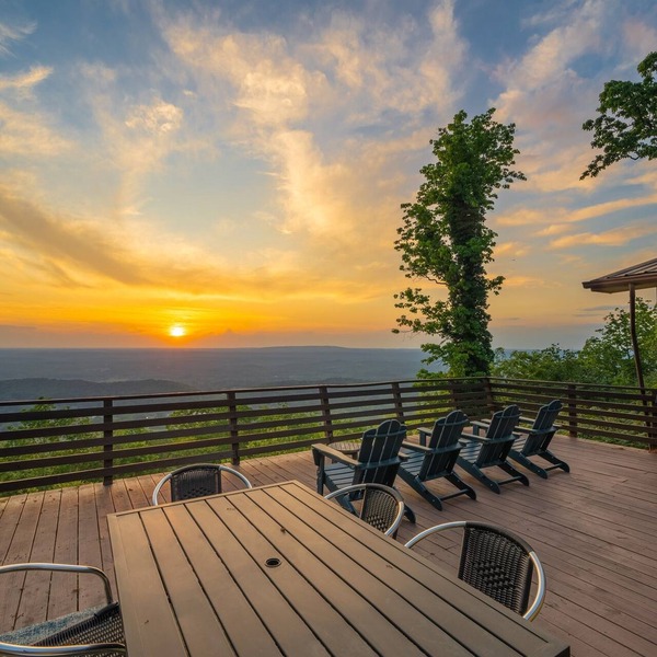 Talking Leaves Cottage | Scenic Highway on the Brow | Fast Wi-Fi | Dog Friendly