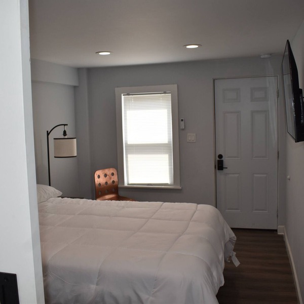 Tannersville Village on SawMill Creek Room #5 - 1 Queen