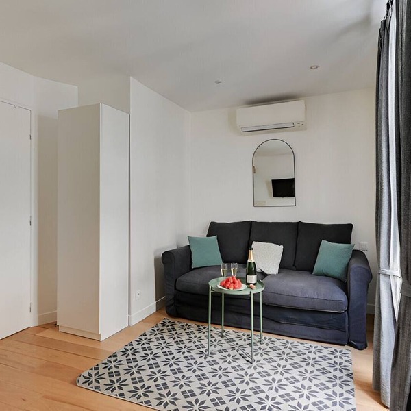 TBS 16 - Elegant studio in Montorgueil district