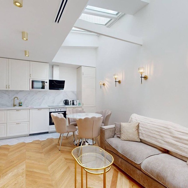 TBS 204 - Prestigious suite near Champs-Élysées