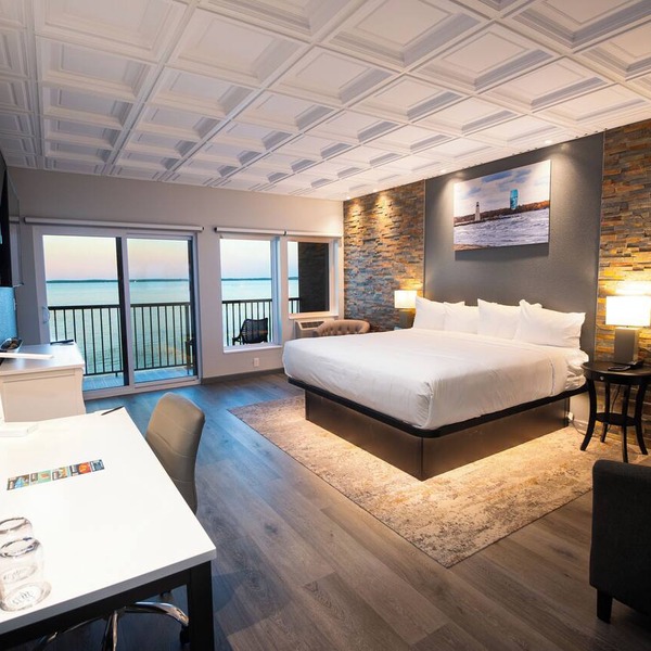 Terrace Bay Hotel