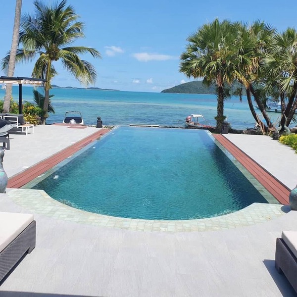 Thai style Villa directly on the beach.