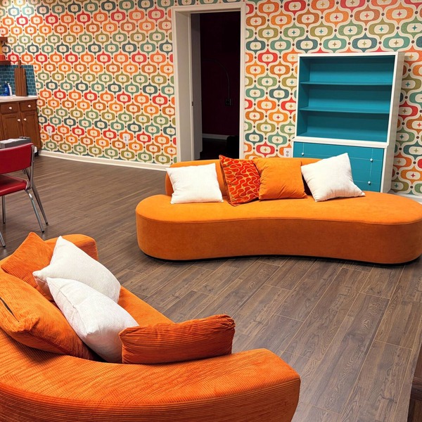 The Atomic Loft - Stylish 2 Bedroom Apartment in Downtown Hanover