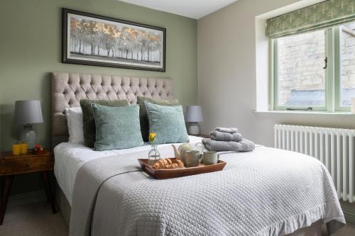 The Bolt Hole, Winchcombe, Charming Dog-Friendly Cottage
