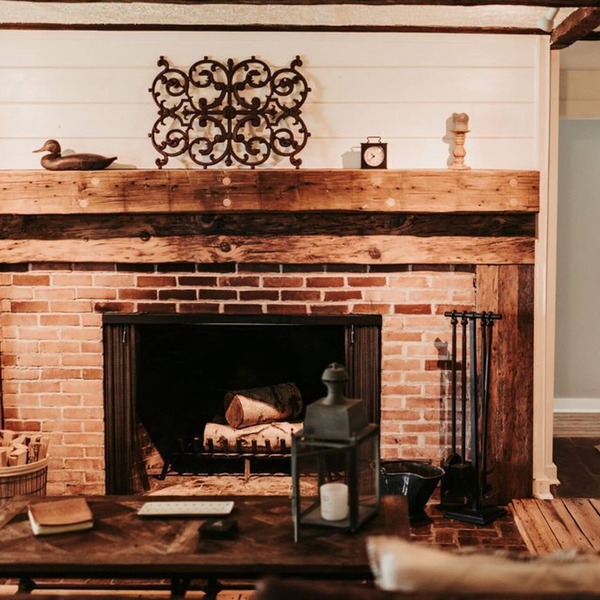 The Bond 1835