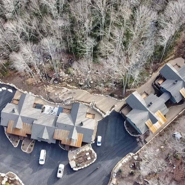 The Cabins at Buckeye Creek at Eagles Nest - full retreat!