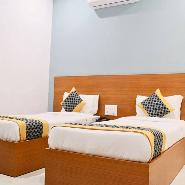 The Castel Blue Hotel, Greater Noida