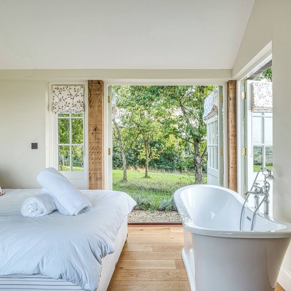 The Cider Barn - Gorgeous 2BD Near Bath