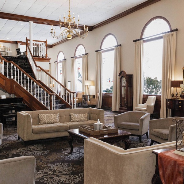 The Colonial Hotel