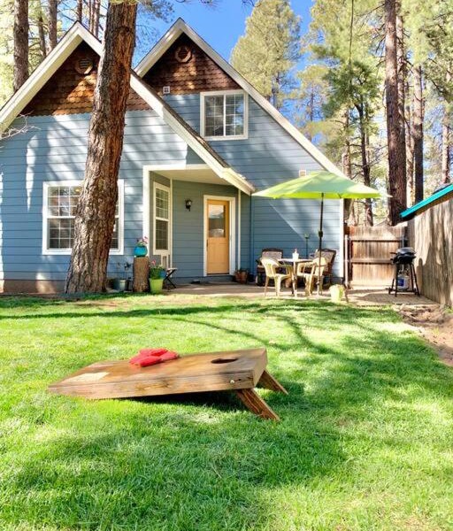 The Comforts' Inn: Mountain Escape