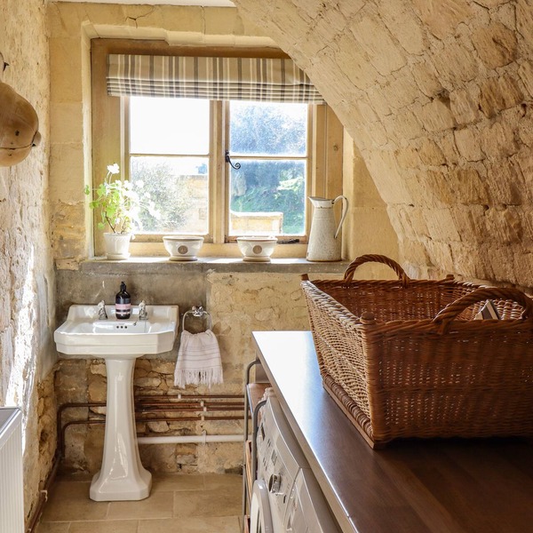 The Compton Cottage