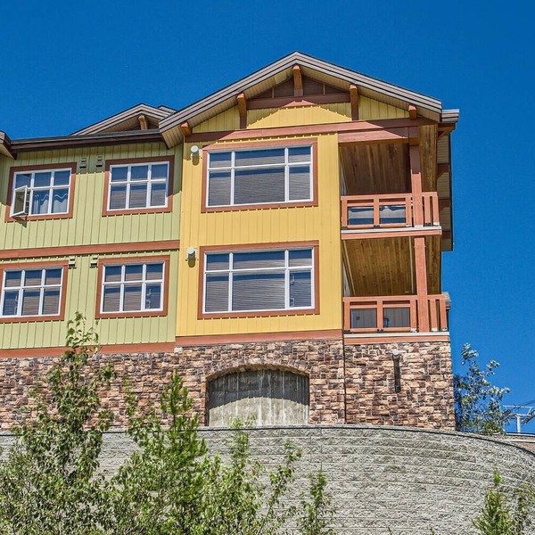 The Crescent by Okanagan Premier