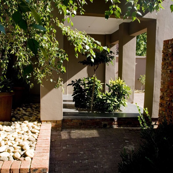 The Crown Guesthouse