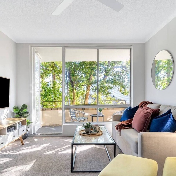 'The Crows Nest' - Stylish & Chic, North Sydney