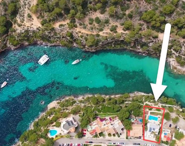 * THE CRYSTAL BAY * Luxury bay and see view Villa