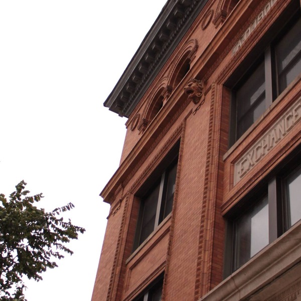 The Exchange 21 | Historic Bldg, 1 Bed, Dwntwn