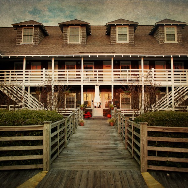 The First Colony Inn