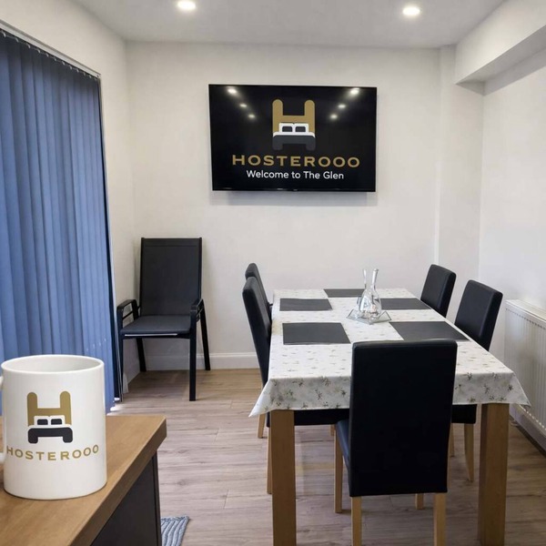 The Glen: Contractor Haven | Fast Wi‑Fi | Easy Parking - by Hosterooo