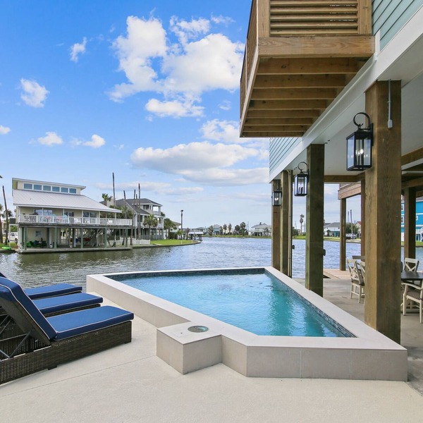 The Good Life | Luxury Canal Home, Private Pool