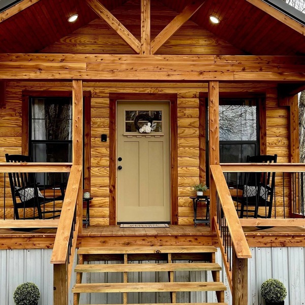 The Hoot Owl Cabin on The Mulberry River
