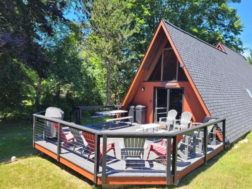 The Koal-Mine-Inn - Great Location and AC!