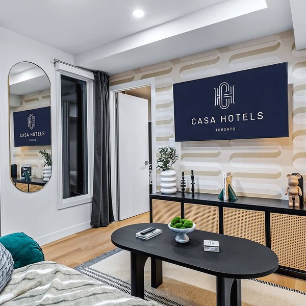 The Mccaul Basement Stay Near Chinatown