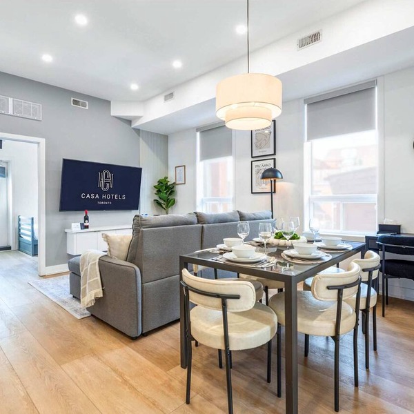 The McCaul | Spacious DT Suite near MAJOR INTERNATIONAL SPORTING EVENT 2026