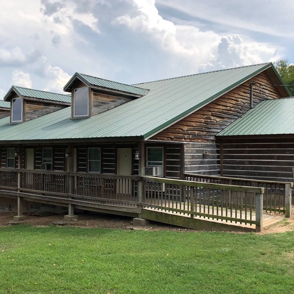 The Meadows Lodge is a Hotel style lodge with 8 rooms and 2 suites available.
