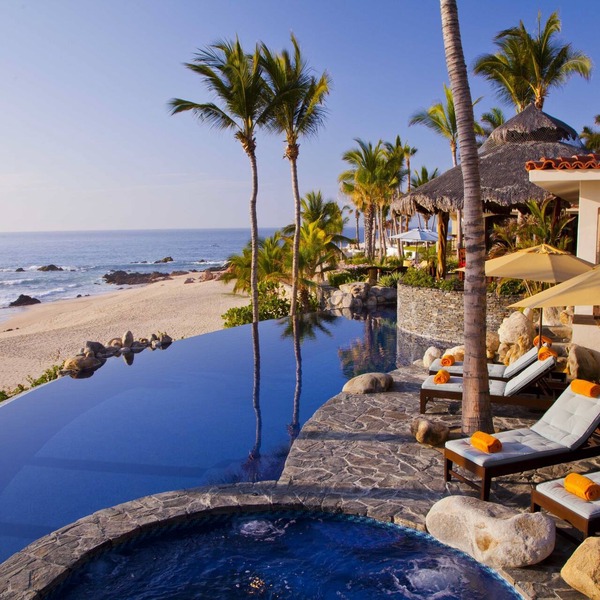 The most Romantic Beachfront Villa with stunning ocean view on Palmilla Beach