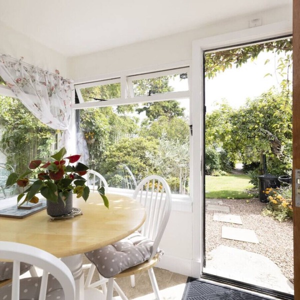 The Nest - Cosy Holiday Cottage