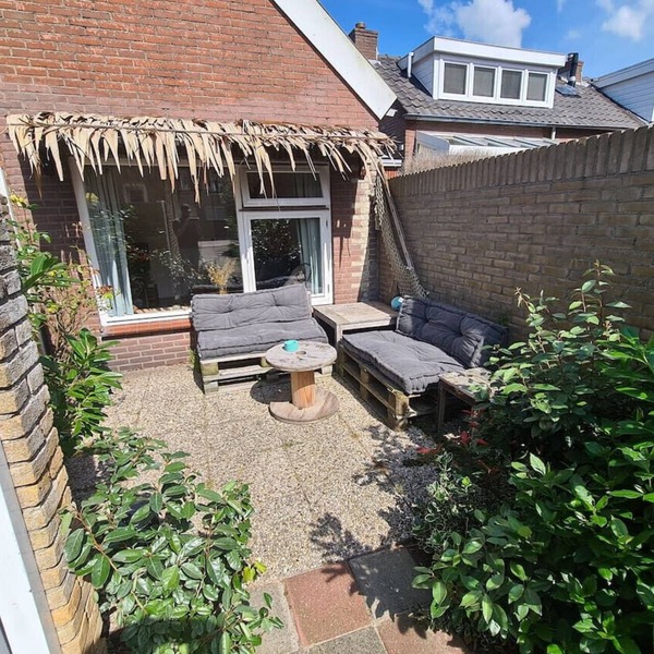 The North Sea Home near the Beach