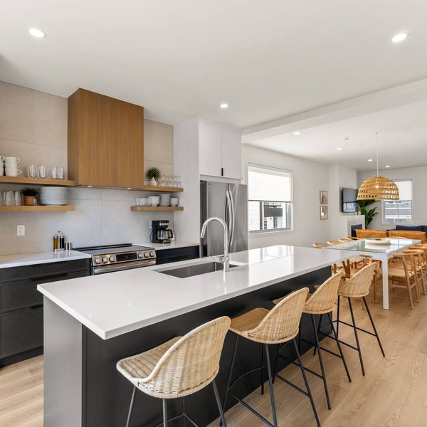 The Palms Beach House- Main Unit