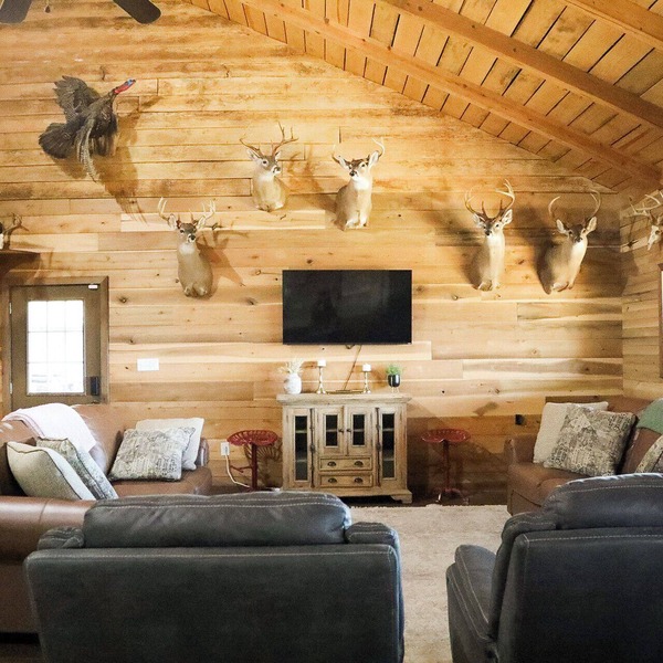 The Pine Crest Cabin, a little piece of Gatlinburg right here in Attalla