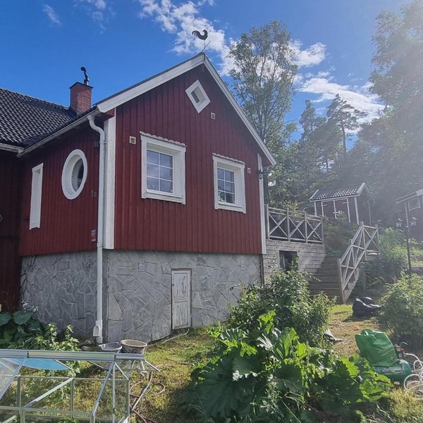 The Red Mini Cottage
