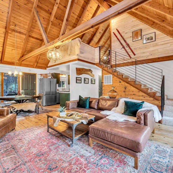 The Rigi Chalet | HOA Beach Access/Close to town!