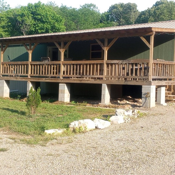 The River Cabin, At Saddler Falls on Spring River with AC. Sleeps 12+