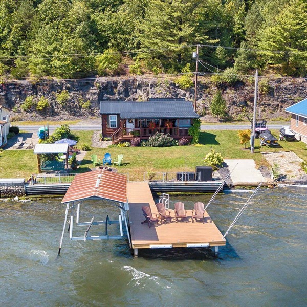 The Trottage: Modern 2 Bedroom Seneca Lake Home