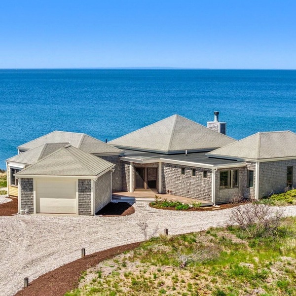 The Ultimate Outer Cape Beachfront Retreat RPAM101