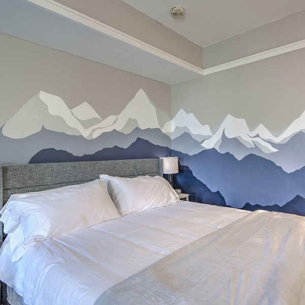 The ultimate ski studio at Keystone! Upgraded with a premium king size bed.