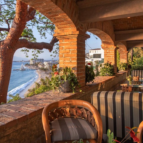 The Verano Estate - Private 11 Bedrooms, Fully staffed, Private Chef