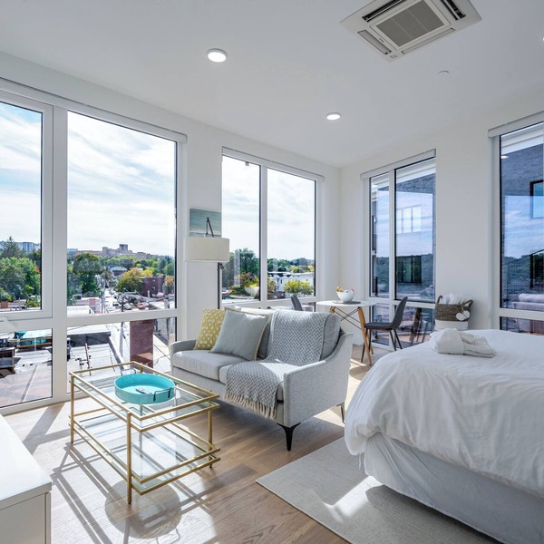 This apartment is a 1 bedroom(s), 1 bathrooms, located in Brighton, MA.