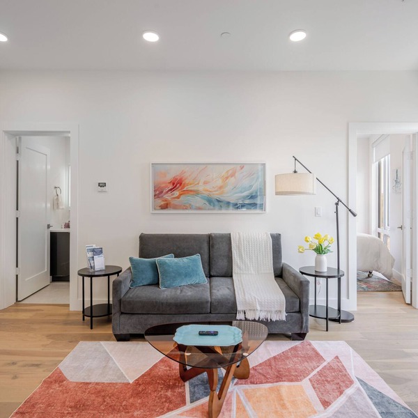 This apartment is a 1 bedroom(s), 1 bathrooms, located in Brighton, MA.