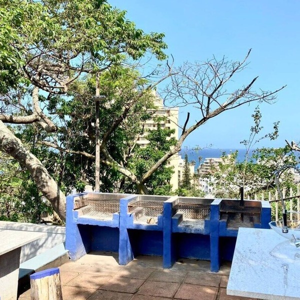 This apartment is a 3 bedroom(s), 2 bathrooms, located in Dolphin Coast, KwaZulu-Natal.