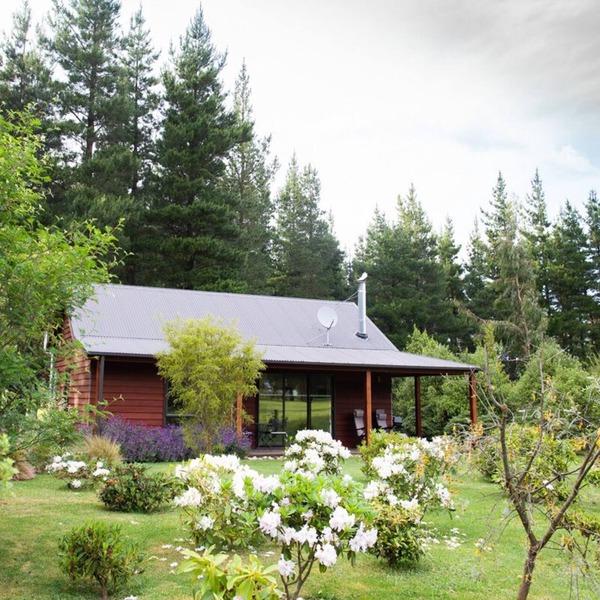 This is the stand alone, andquot;Drive Cottageandquot; .